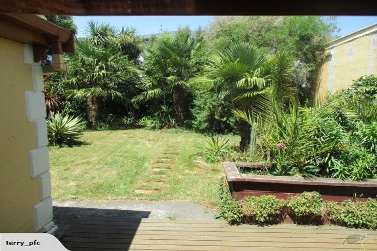 Photo of property in 36 Burke Street, Addington, Christchurch, 8024