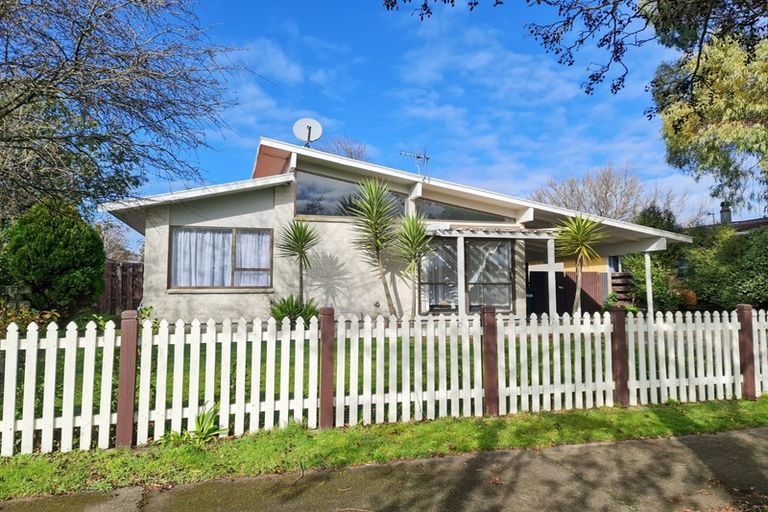 Photo of property in 62 Acacia Street, Kelvin Grove, Palmerston North, 4414