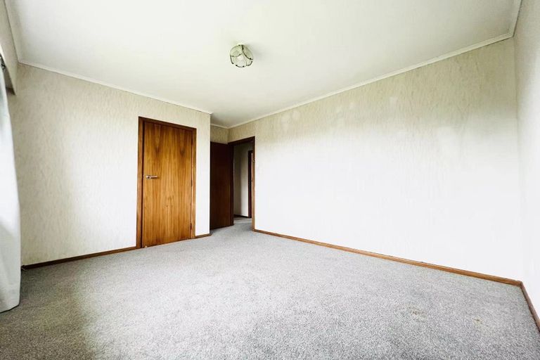 Photo of property in 68b Botany Road, Botany Downs, Auckland, 2010