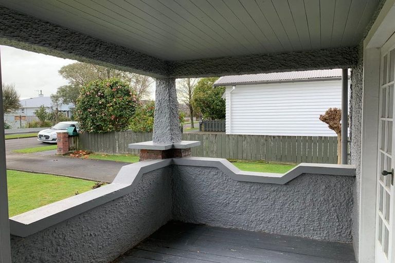 Photo of property in 27 Miro Street, Takaro, Palmerston North, 4410