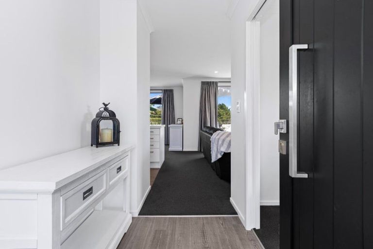 Photo of property in 56 Puhirake Crescent, Pyes Pa, Tauranga, 3112