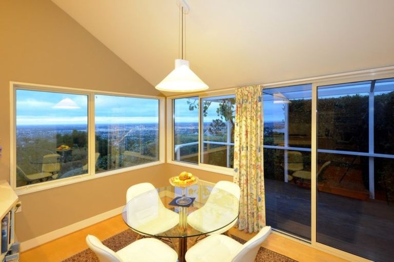 Photo of property in 2 Derrynane Lane, Cashmere, Christchurch, 8022