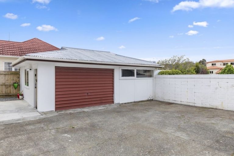 Photo of property in 19 Charleston Avenue, Boulcott, Lower Hutt, 5011