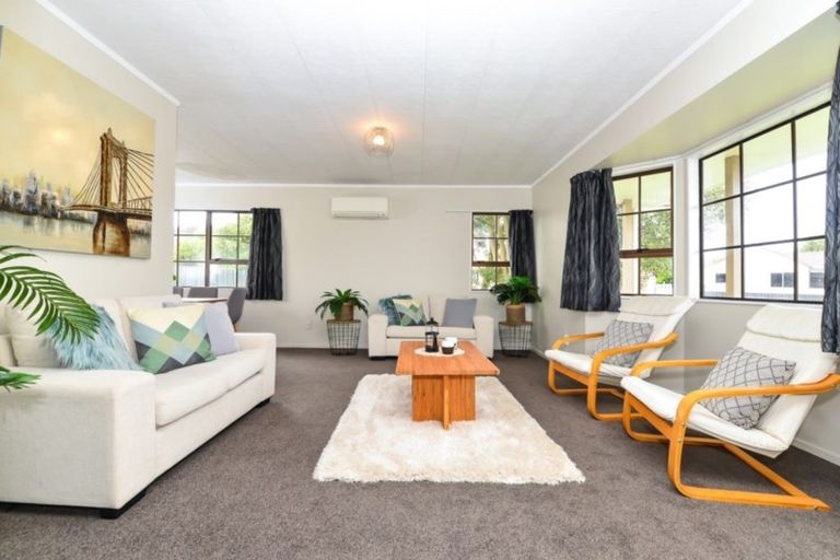 Photo of property in 4 Jasmine Avenue, Dinsdale, Hamilton, 3204