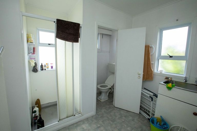 Photo of property in 264 Coronation Avenue, Welbourn, New Plymouth, 4310