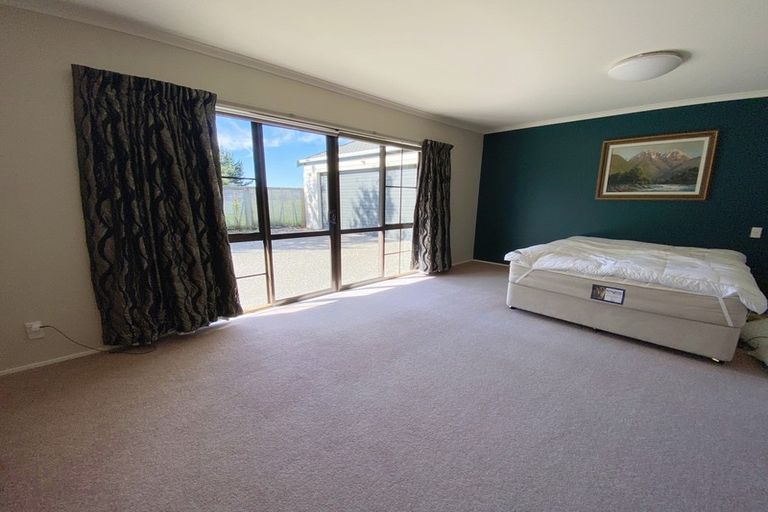 Photo of property in 242 Kuku East Road, Kuku, Levin, 5570