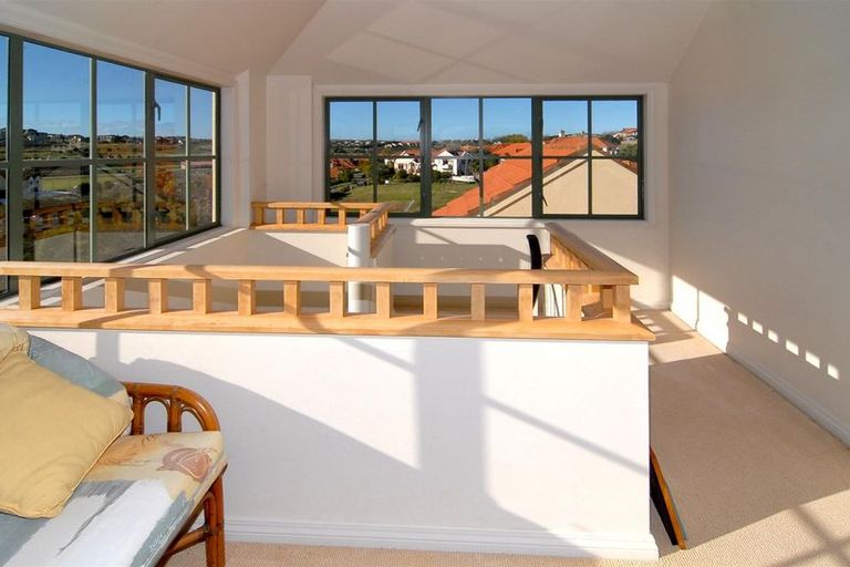 Photo of property in 88 Harbour Village Drive, Gulf Harbour, Whangaparaoa, 0930