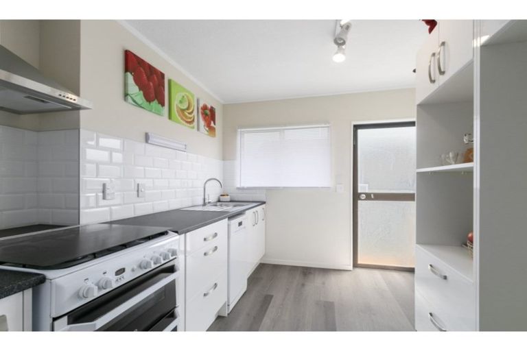 Photo of property in 98a Reynolds Street, Taita, Lower Hutt, 5011