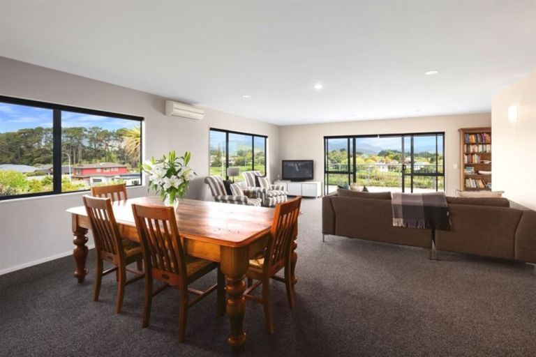 Photo of property in 141 Weggery Drive, Waikanae Beach, Waikanae, 5036