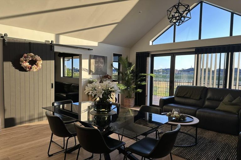 Photo of property in 38 Stationmasters Way, Prebbleton, 7604