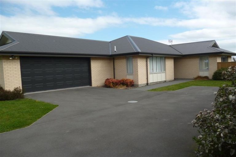 Photo of property in 20 Devlin Avenue, Rangiora, 7400