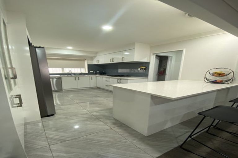 Photo of property in 47 Baverstock Road, Flat Bush, Auckland, 2016