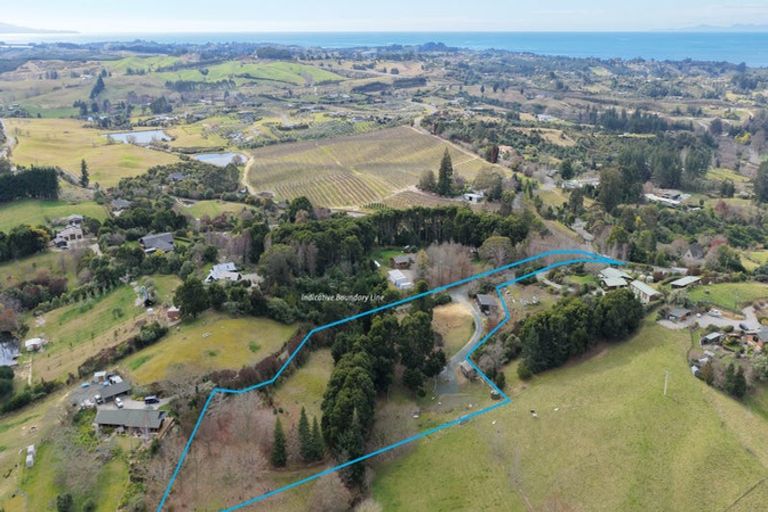 Photo of property in 337 Old Coach Road, Upper Moutere, 7173