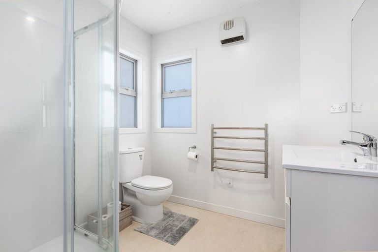 Photo of property in 130 Navigation Drive, Whitby, Porirua, 5024