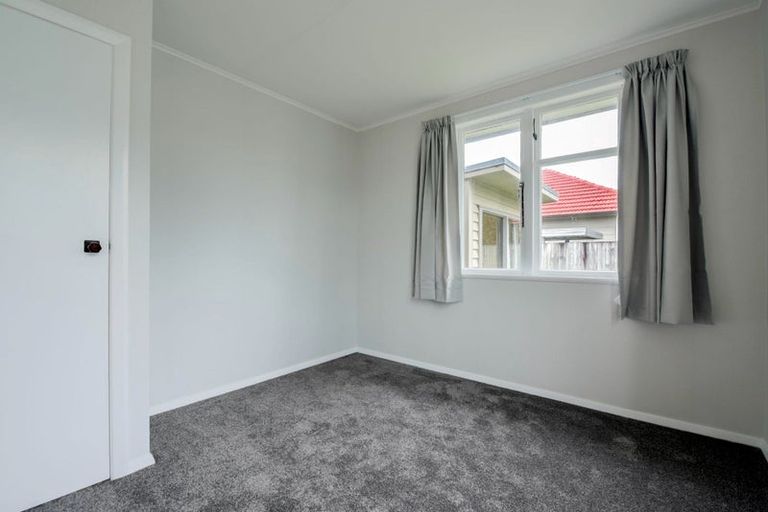 Photo of property in 72b Swaffield Road, Papatoetoe, Auckland, 2025