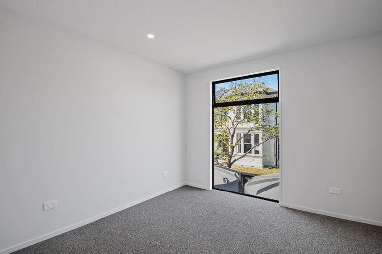 Photo of property in 5/10 New Brighton Road, Shirley, Christchurch, 8061