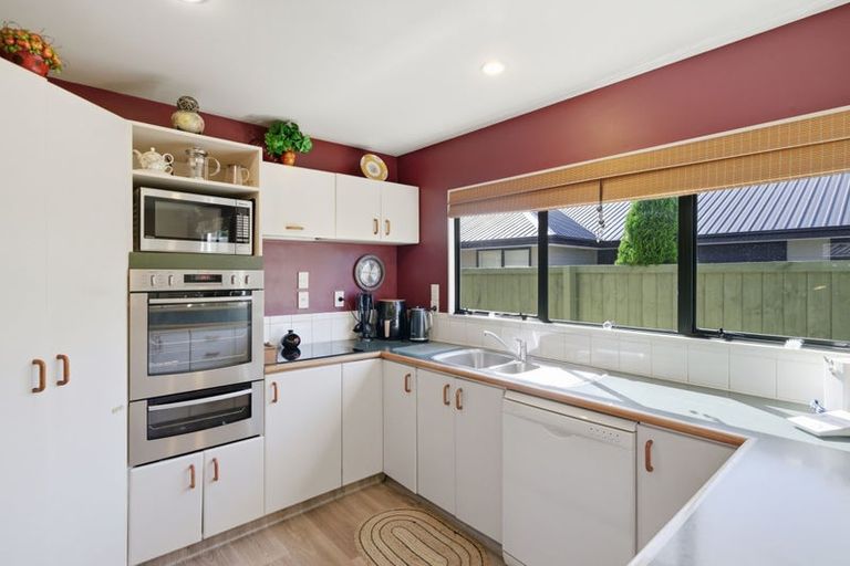 Photo of property in 2/139 Maidstone Road, Ilam, Christchurch, 8041