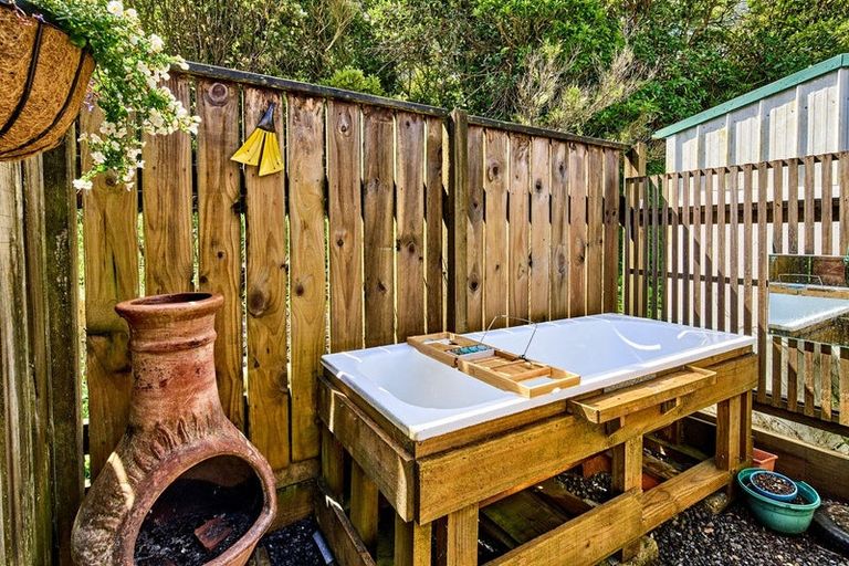 Photo of property in 55 Chester Road, Tawa, Wellington, 5028