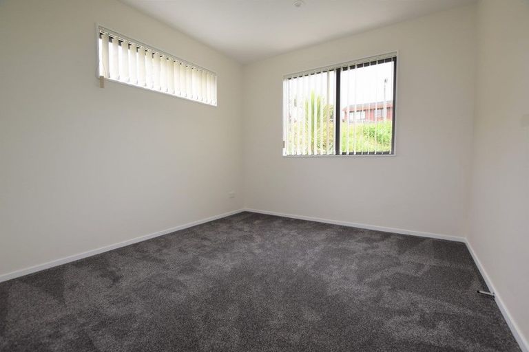 Photo of property in 71a Fruitvale Road, New Lynn, Auckland, 0600