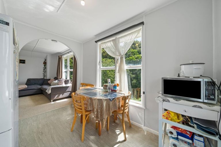 Photo of property in 12 Ngahue Crescent, Elsdon, Porirua, 5022