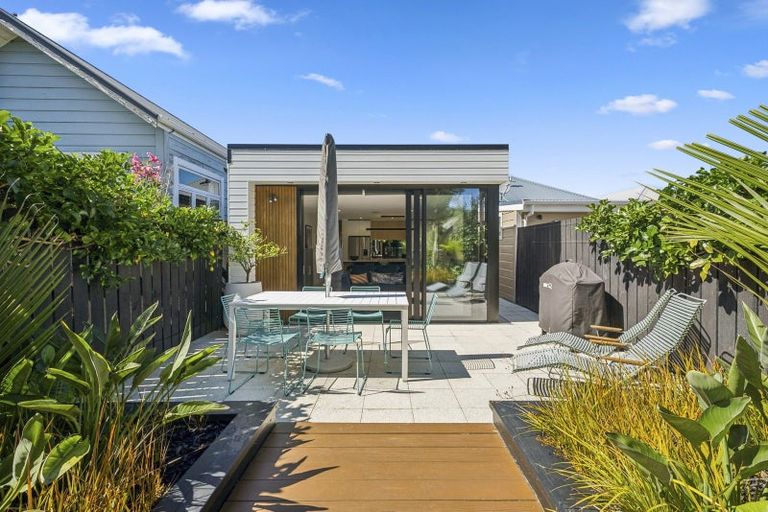 Photo of property in 19 Picton Avenue, Newtown, Wellington, 6021