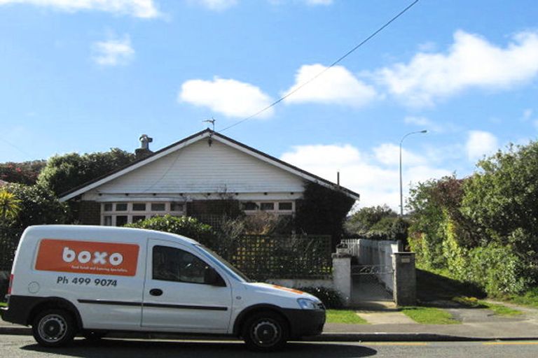 Photo of property in 28 Chamberlain Road, Karori, Wellington, 6012