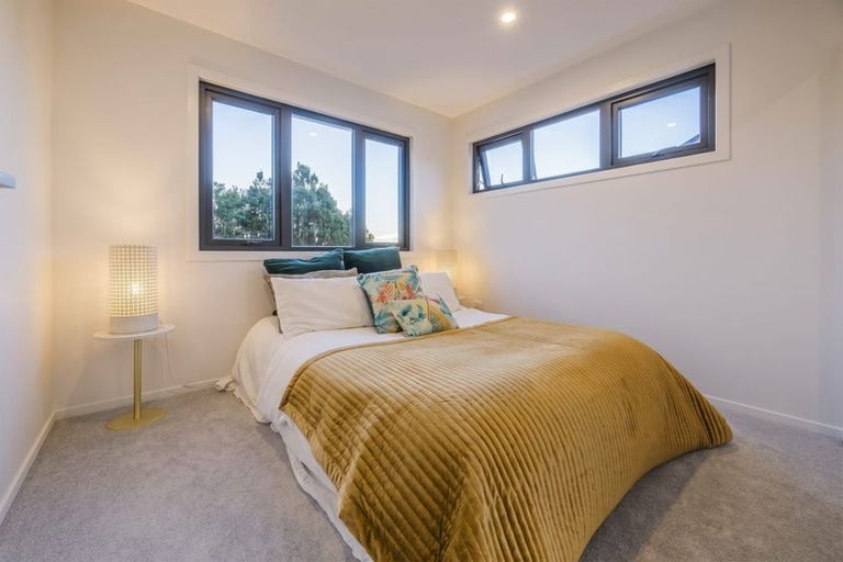 Photo of property in 10 Kaaramuramu Lane, Mangere Bridge, Auckland, 2022