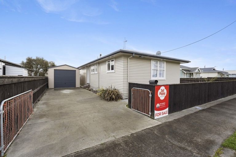 Photo of property in 12 Leeds Street, Milson, Palmerston North, 4414