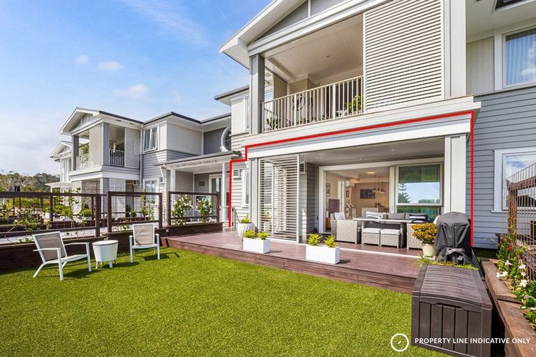 Photo of property in 162 Landmark Terrace, Orewa, 0931