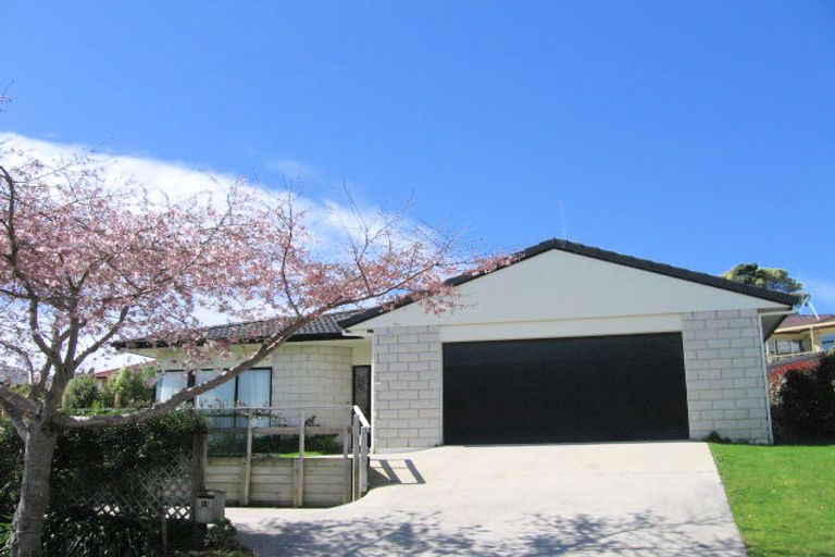 Photo of property in 18 Summerhaven Place, Ohauiti, Tauranga, 3112