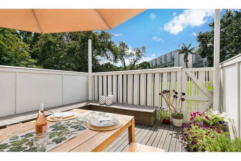 Photo of property in 7/142 Howe Street, Freemans Bay, Auckland, 1011