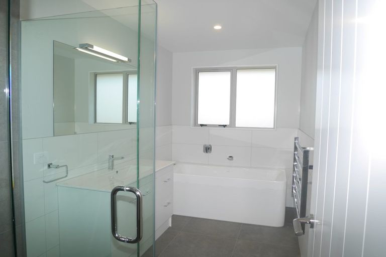 Photo of property in 36 Otaihanga Road, Otaihanga, Paraparaumu, 5036