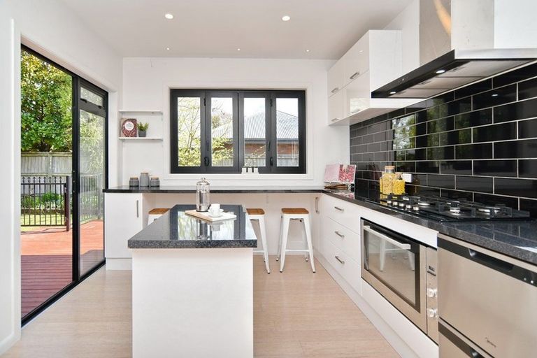 Photo of property in 135 Mcfaddens Road, St Albans, Christchurch, 8052