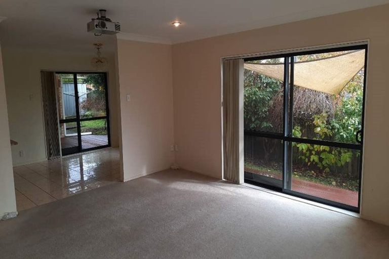 Photo of property in 19 Carnelian Court, Westgate, Auckland, 0614