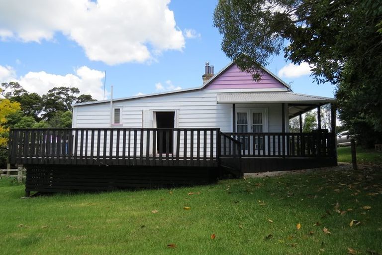 Photo of property in 27 Gillingham Road, Te Kamo, Whangarei, 0112