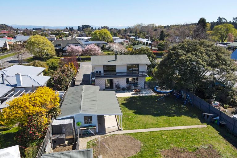 Photo of property in 27 George Street, Pleasant Point, 7903