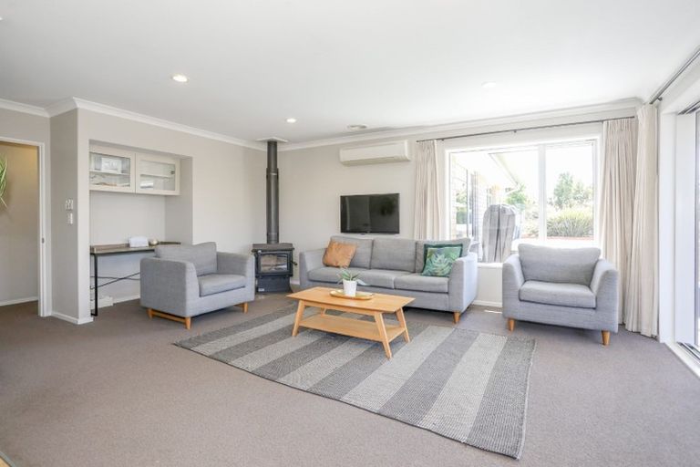 Photo of property in 21 Jacqueline Drive, West Melton, 7618