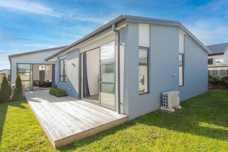 Photo of property in 26 Knightia Drive, Papamoa Beach, Papamoa, 3118
