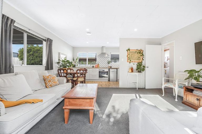 Photo of property in 1149a Heaphy Terrace, Fairfield, Hamilton, 3214