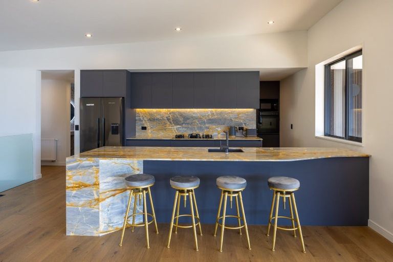 Photo of property in 11 Clearview Street, Wanaka, 9305