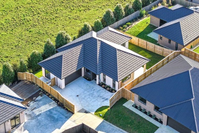 Photo of property in 35b Leathem Crescent, Pokeno, 2402