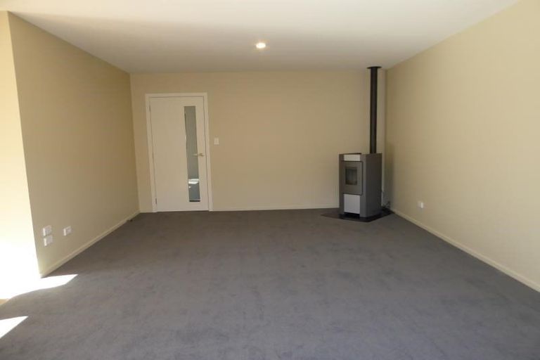 Photo of property in 2/104 Perry Street, Papanui, Christchurch, 8053