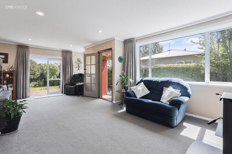 Photo of property in 8 Lindon Street, Rangiora, 7400