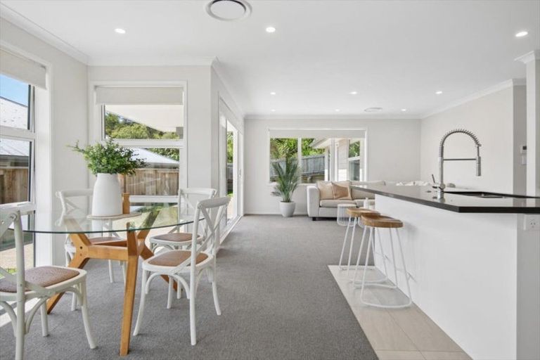 Photo of property in 45 Pakanga Grove, Pyes Pa, Tauranga, 3112