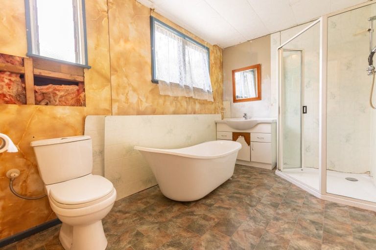 Photo of property in 73 Mclean Street, Woodville, 4920