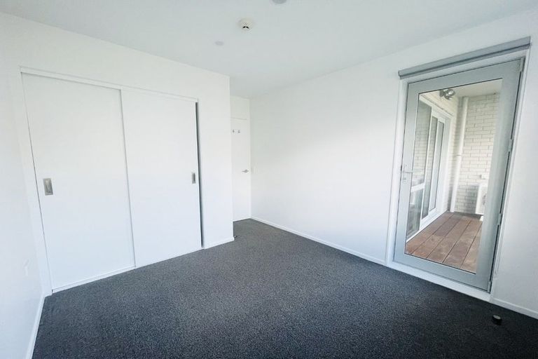 Photo of property in 105/28b Eileen Newey Place, Henderson, Auckland, 0612