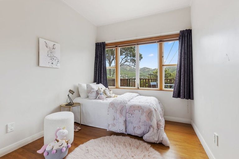 Photo of property in 33 Bankot Crescent, Ngaio, Wellington, 6035