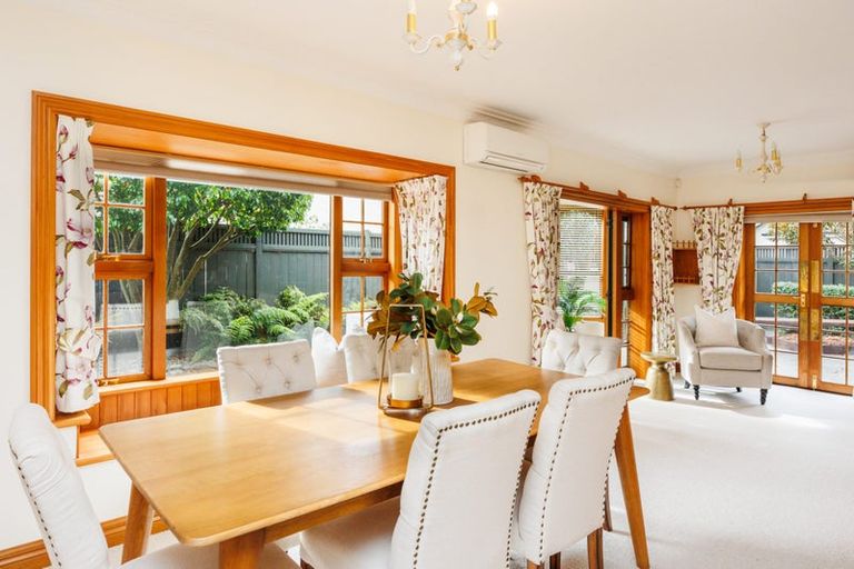 Photo of property in 52 Ihaka Street, Hokowhitu, Palmerston North, 4410