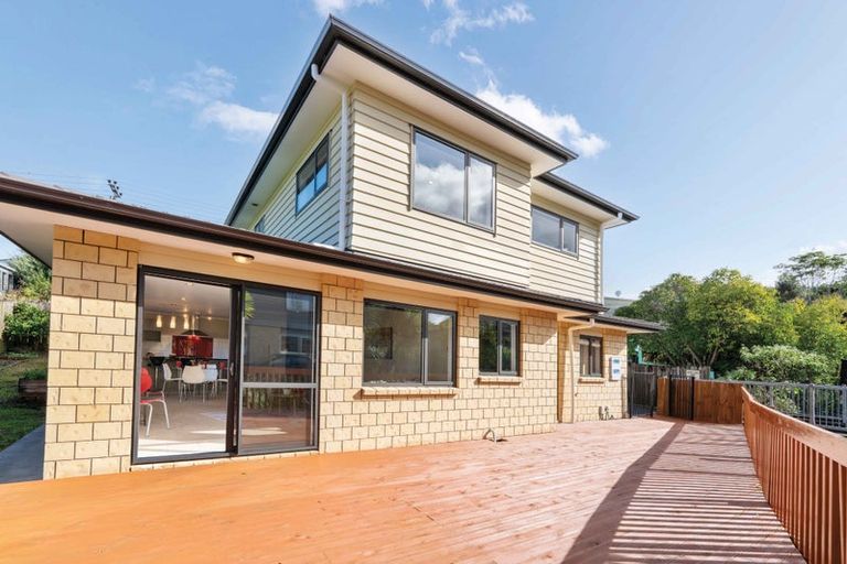 Photo of property in 19a Kelwyn Road, Kelston, Auckland, 0602