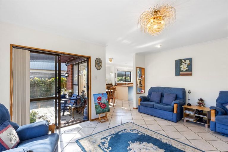 Photo of property in 2/11 Tivoli Place, Bishopdale, Christchurch, 8053